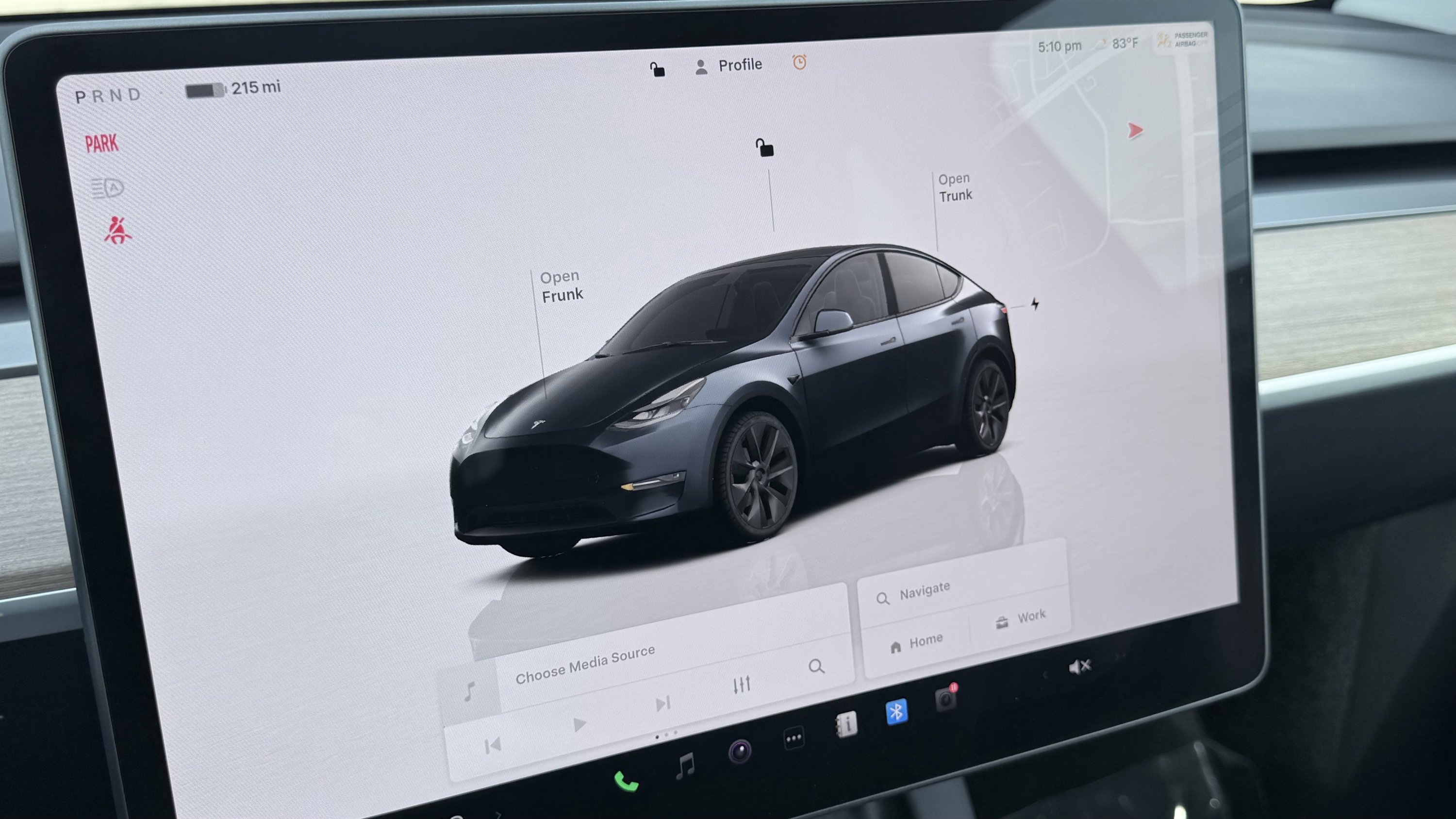 Used 2025 Tesla Model Y Long Range AWD/4WD image 59