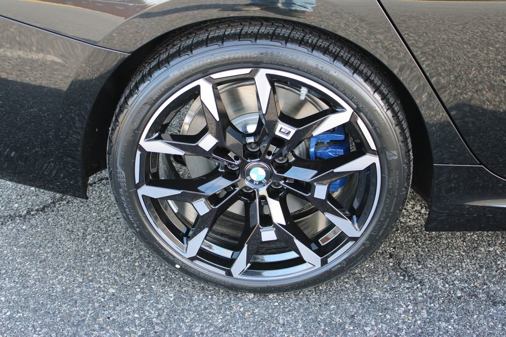 New 2026 BMW 330i xDrive Sedan w/ M Sport Package image 36