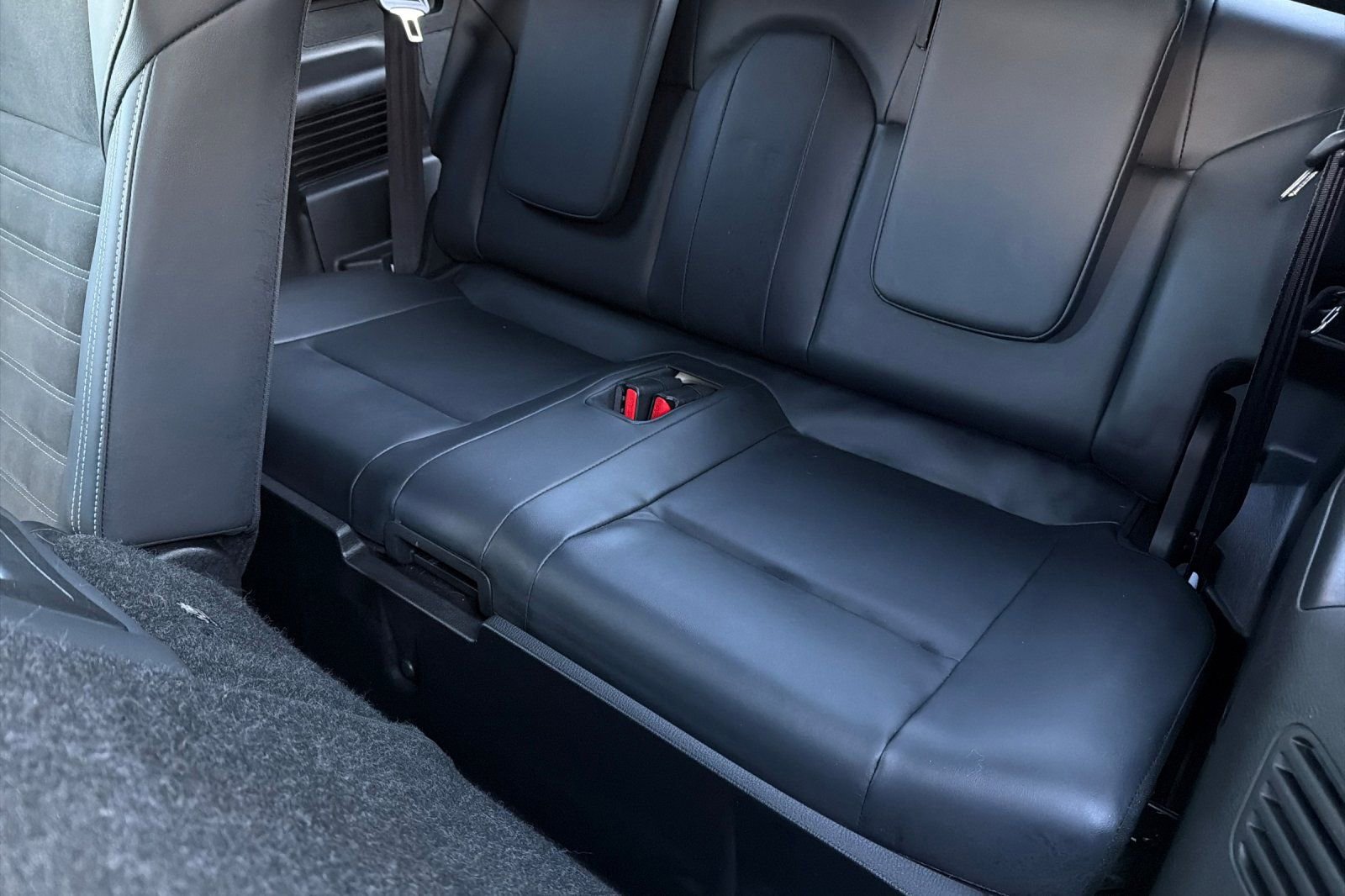 Used 2024 Mitsubishi Outlander SE image 15