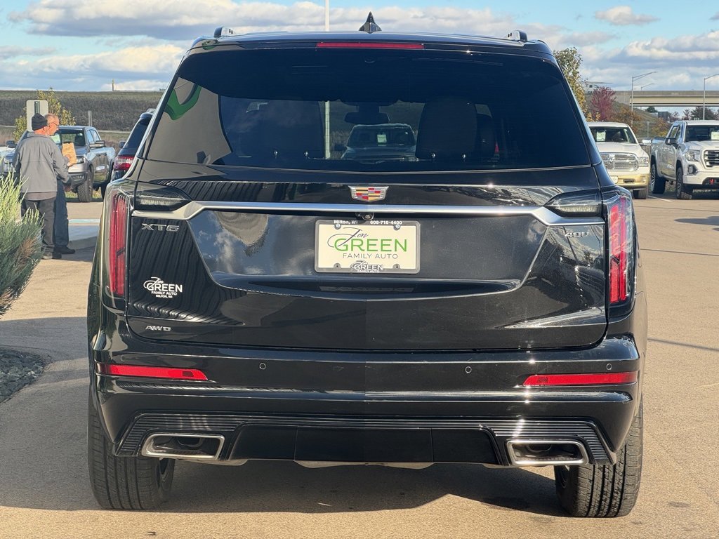 Used 2024 Cadillac XT6 Sport image 7