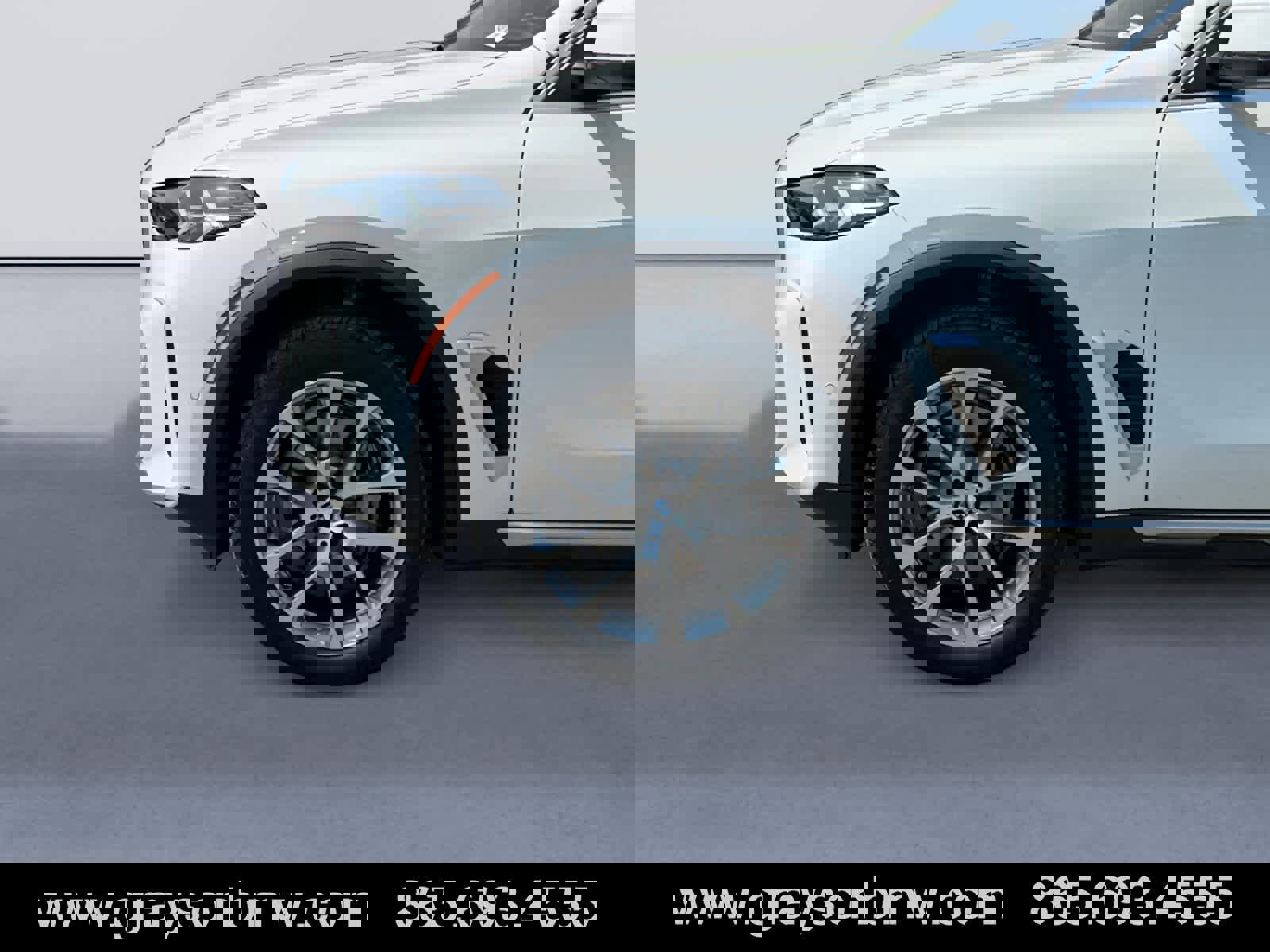 Used 2024 BMW X5 xDrive40i w/ Parking Assistance Package image 9