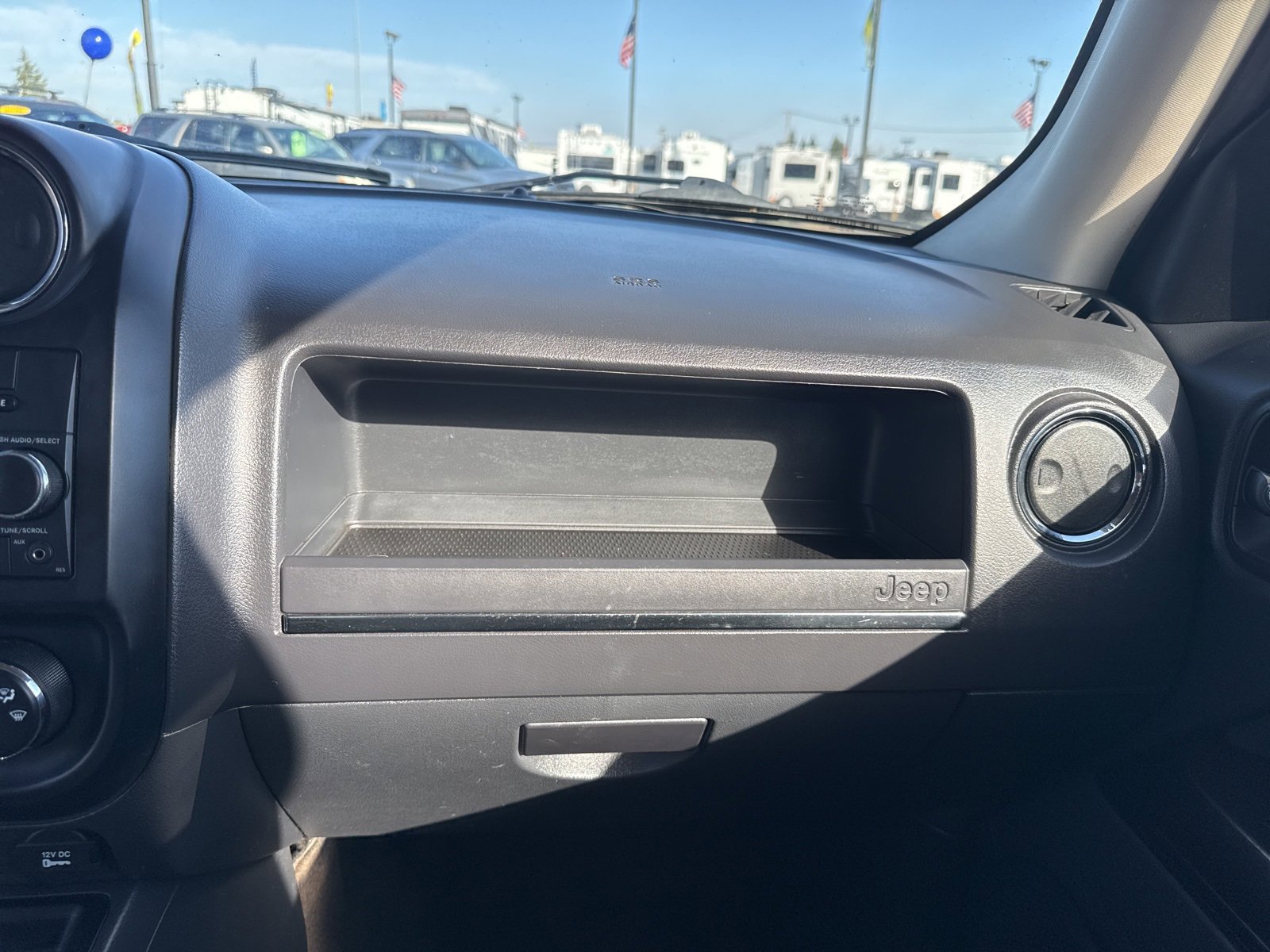 Used 2016 Jeep Patriot Sport w/ Power Value Group image 12