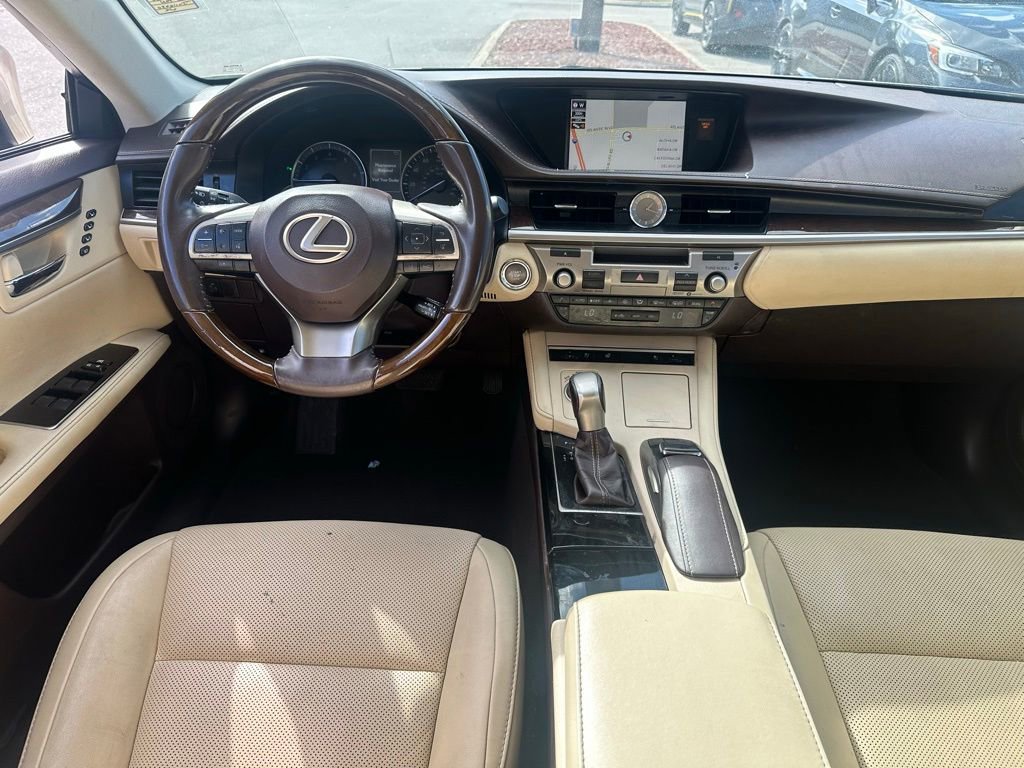 Used 2018 Lexus ES 350 w/ Navigation System Package image 20