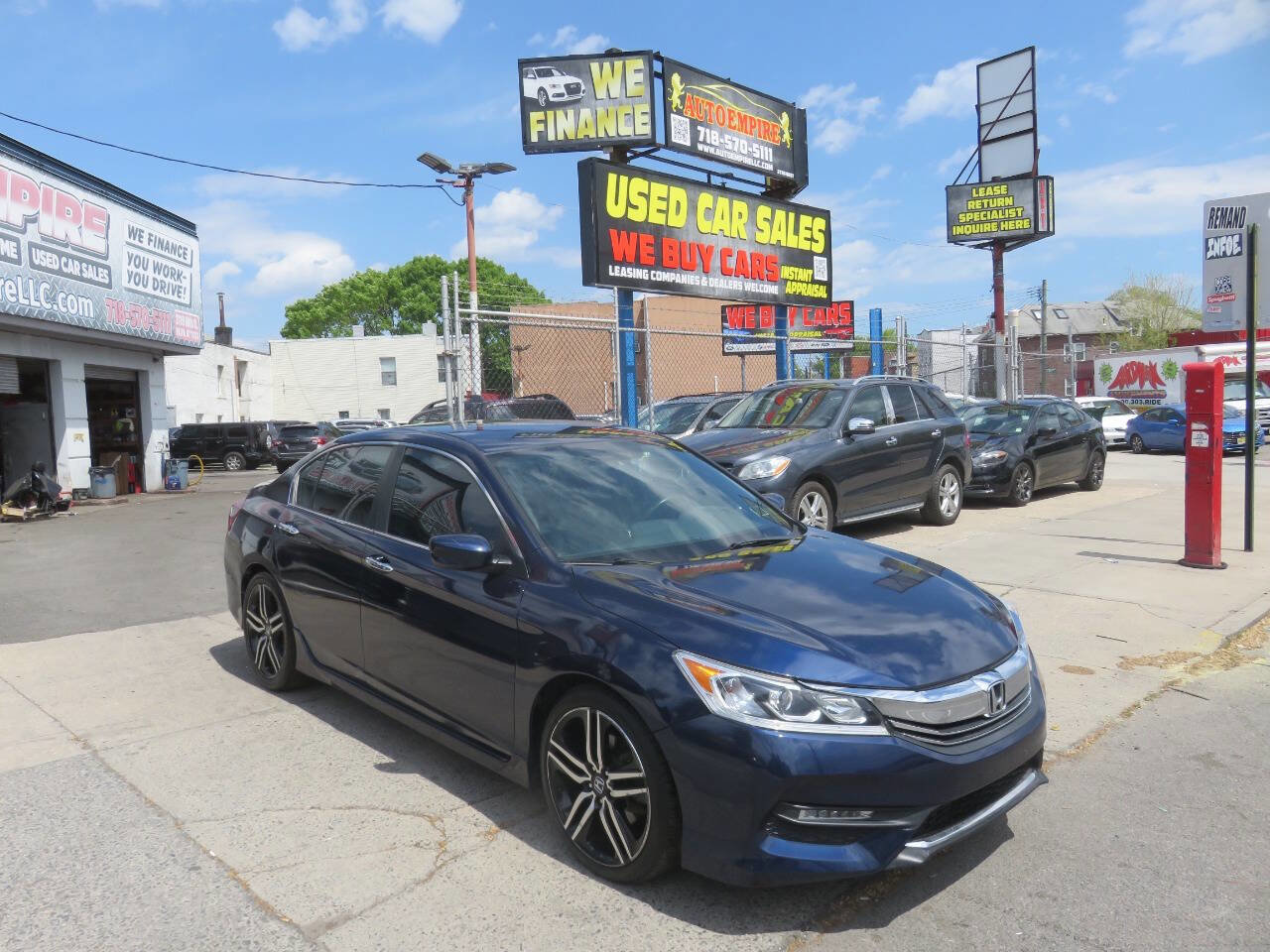 Used 2016 Honda Accord Sport image 3