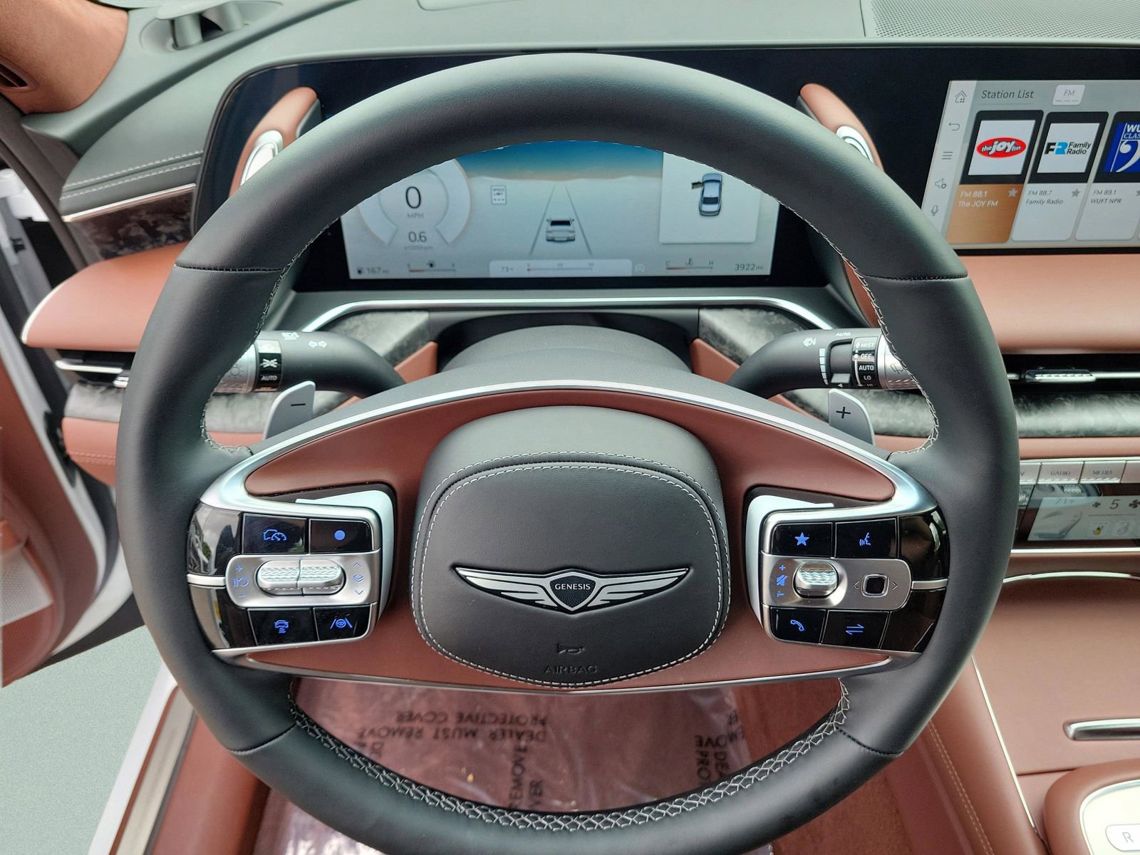 Used 2025 Genesis G90 3.5T AWD/4WD image 29