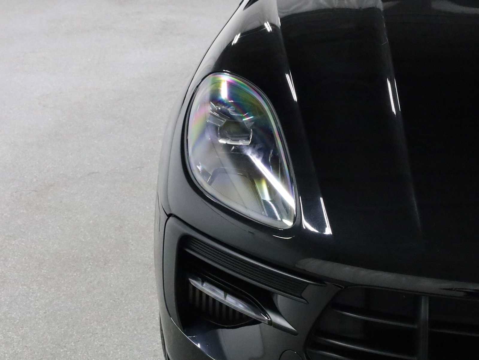 Used 2020 Porsche Macan GTS AWD/4WD image 14