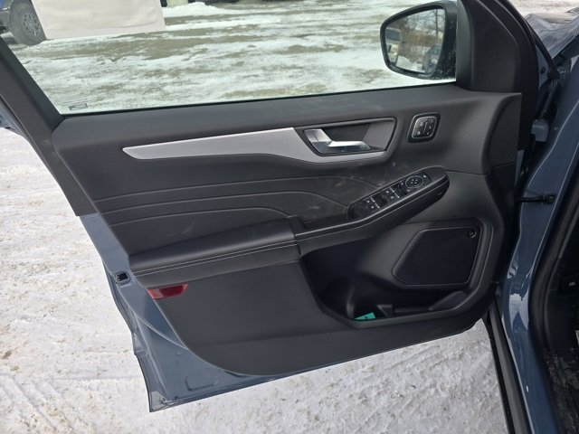 New 2026 Ford Escape SE w/ PHEV Premium Package image 9