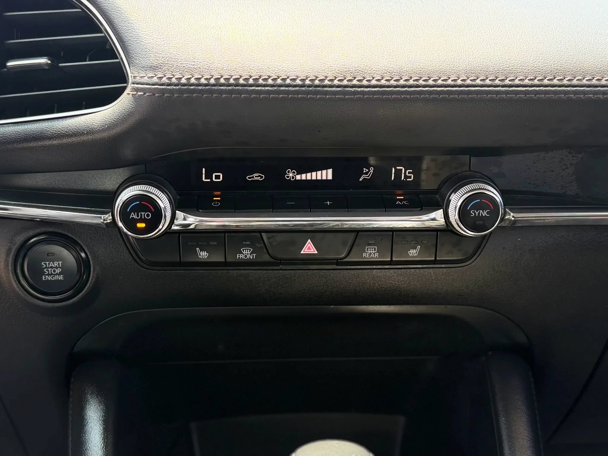 Used 2023 MAZDA MAZDA3 s FWD image 16