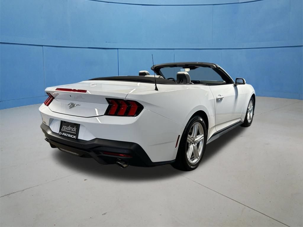 Used 2026 Ford Mustang Premium RWD image 18