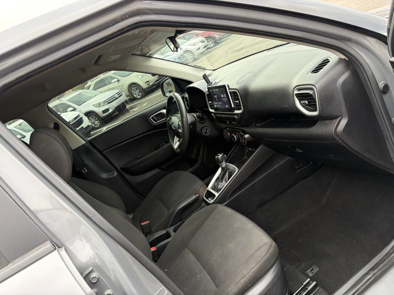 Used 2022 Hyundai Venue SE w/ Cargo Package image 19