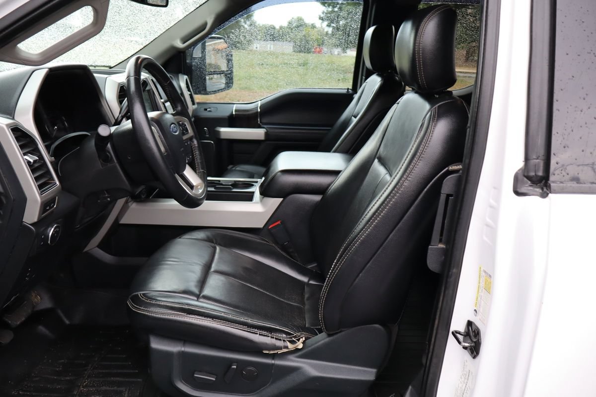 Used 2020 Ford F350 Lariat w/ Chrome Package AWD/4WD image 19