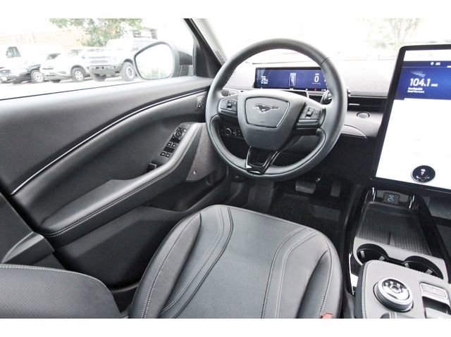 Used 2024 Ford Mustang Mach-E Premium image 7
