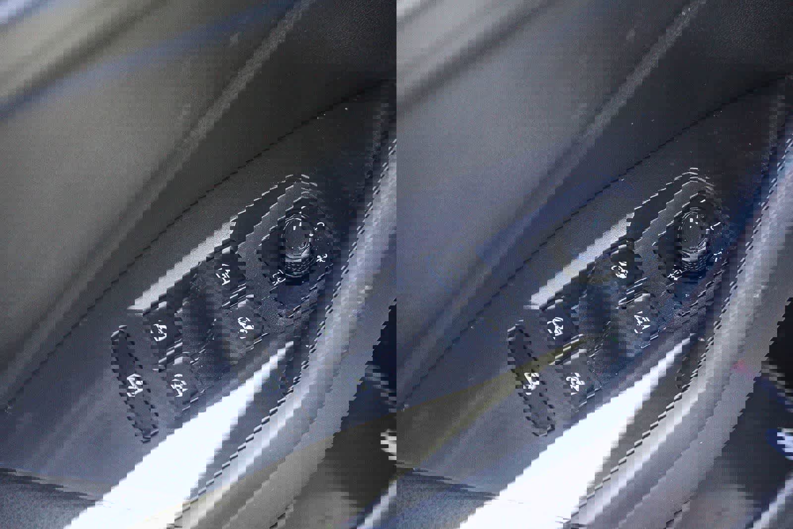 Used 2019 Volkswagen Jetta SEL image 27