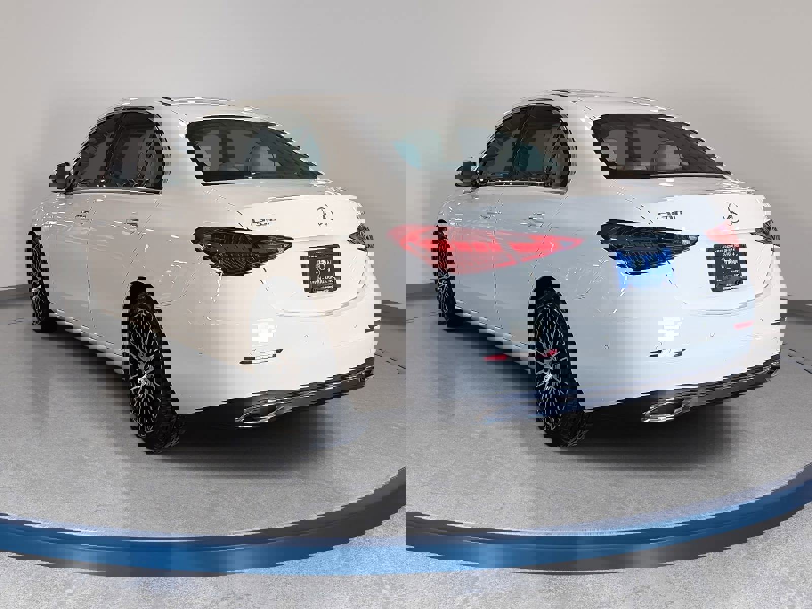 Used 2024 Mercedes-Benz C 300 4MATIC Sedan image 7