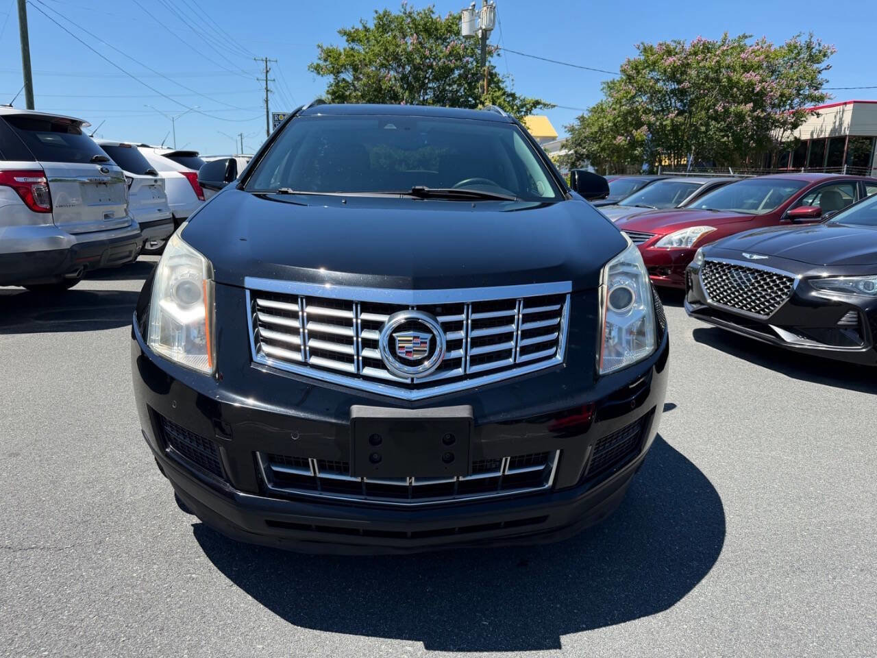Used 2015 Cadillac SRX Luxury w/ Driver Awareness Package AWD/4WD image 2