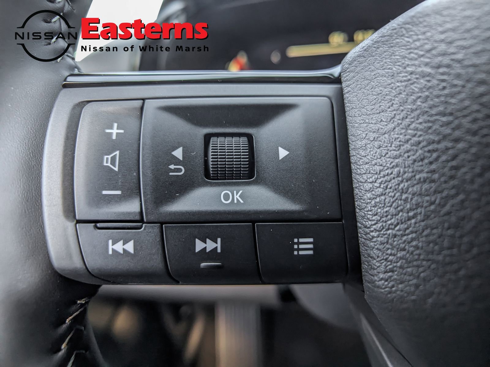 New 2026 Nissan Pathfinder SL image 17