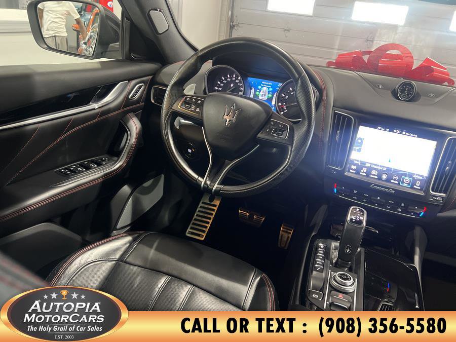 Used 2019 Maserati Levante GranSport image 23