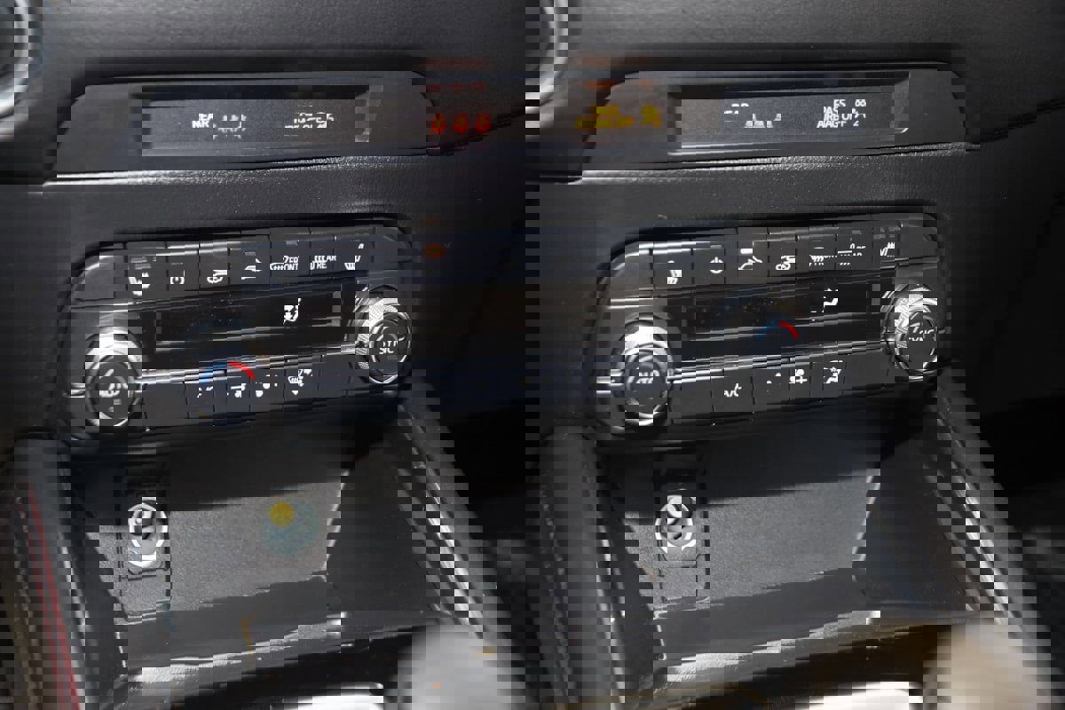 Used 2025 MAZDA CX-5 Carbon Edition image 31