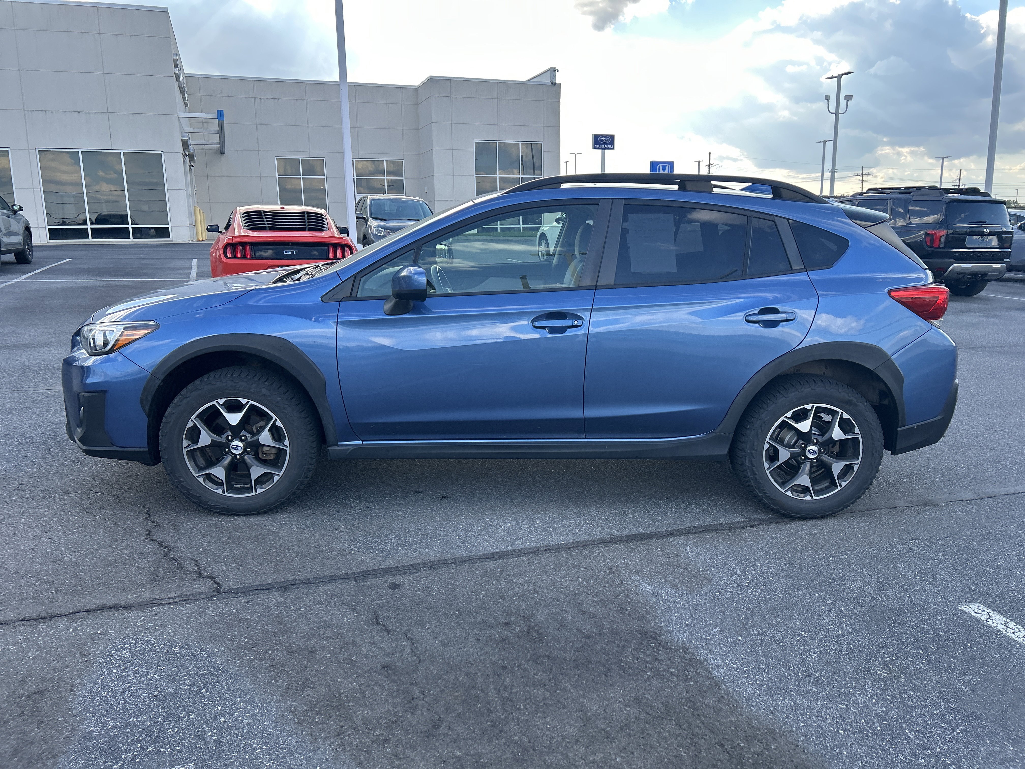 Used 2018 Subaru Crosstrek 2.0i Premium w/ Moonroof Package AWD/4WD image 24