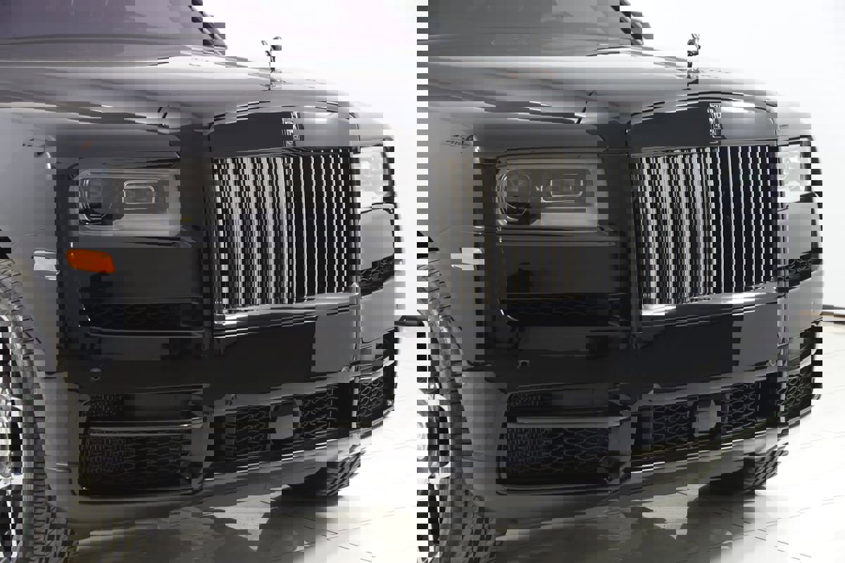 Used 2024 Rolls-Royce Cullinan Black Badge image 72