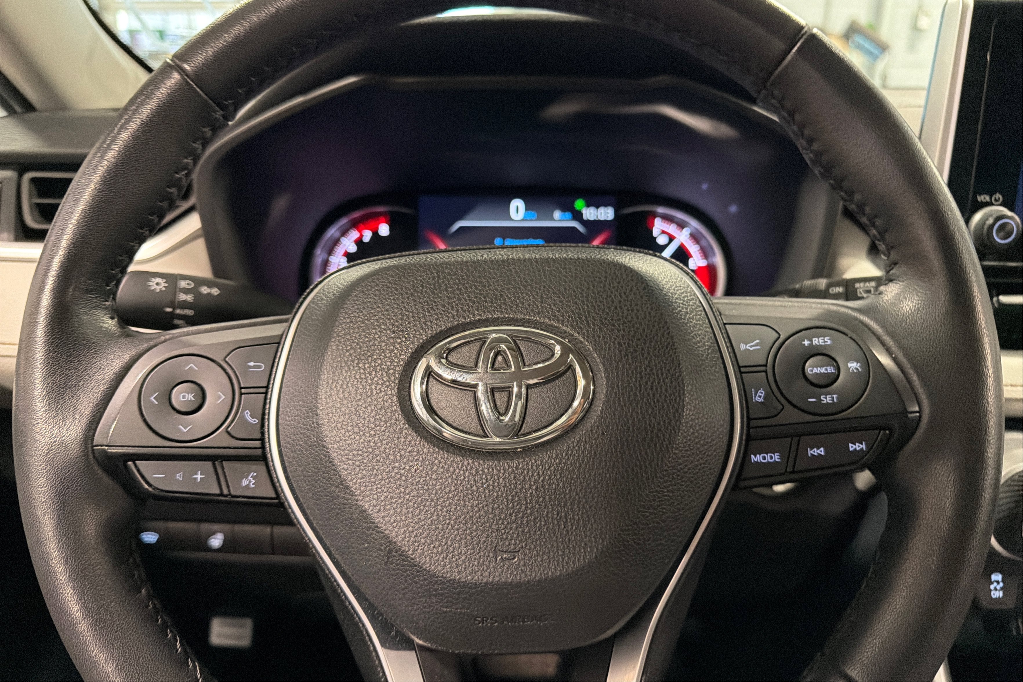 Used 2024 Toyota RAV4 XLE w/ Weather Package AWD/4WD image 21
