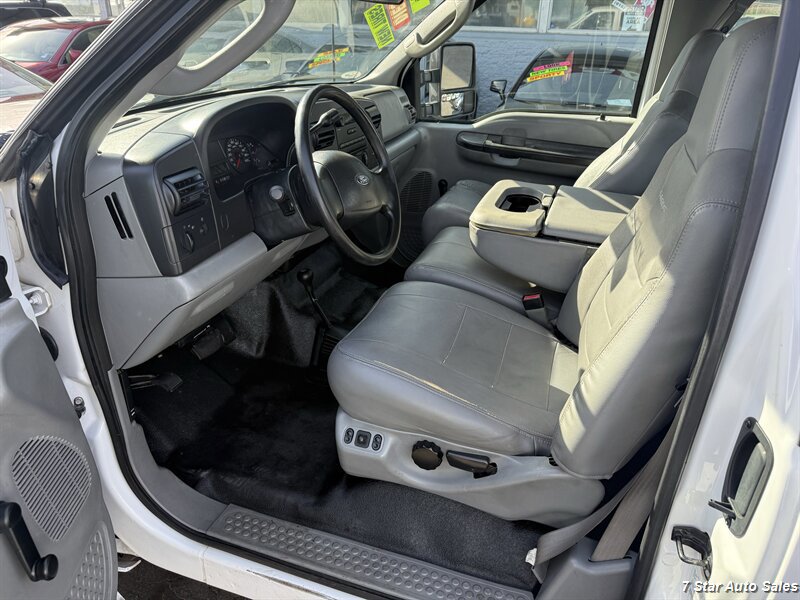 Used 2006 Ford F250 XL AWD/4WD image 9