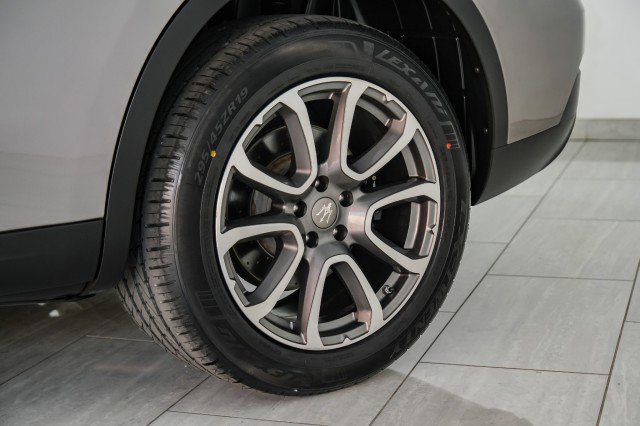 Used 2017 Maserati Levante S image 52