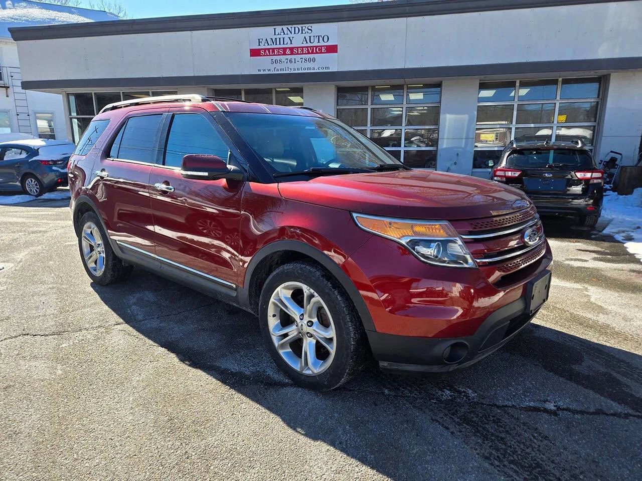 Used 2014 Ford Explorer Limited w/ Equipment Group 301A AWD/4WD image 16