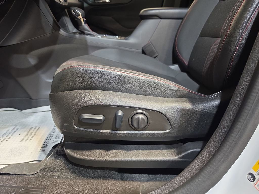 Used 2024 Chevrolet Equinox RS w/ LPO, Floor Liner Package image 14