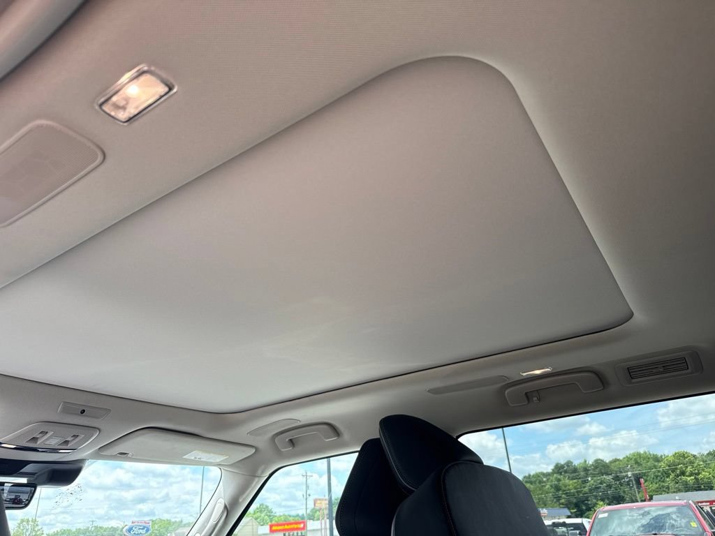 Used 2025 INFINITI QX80 Sensory AWD/4WD image 27
