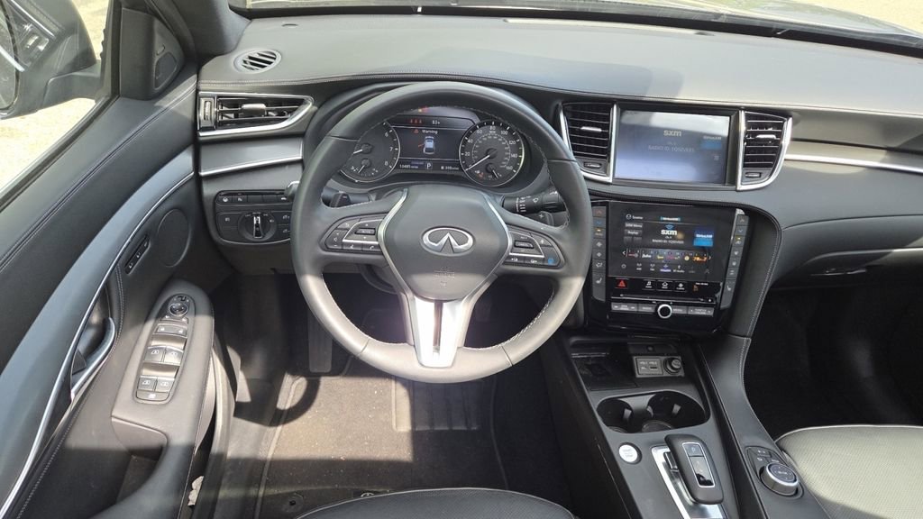 Certified 2025 INFINITI QX55 Luxe AWD/4WD image 36