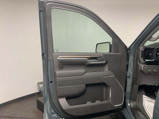 New 2026 Chevrolet Silverado 1500 LT w/ All Star Edition Plus image 9