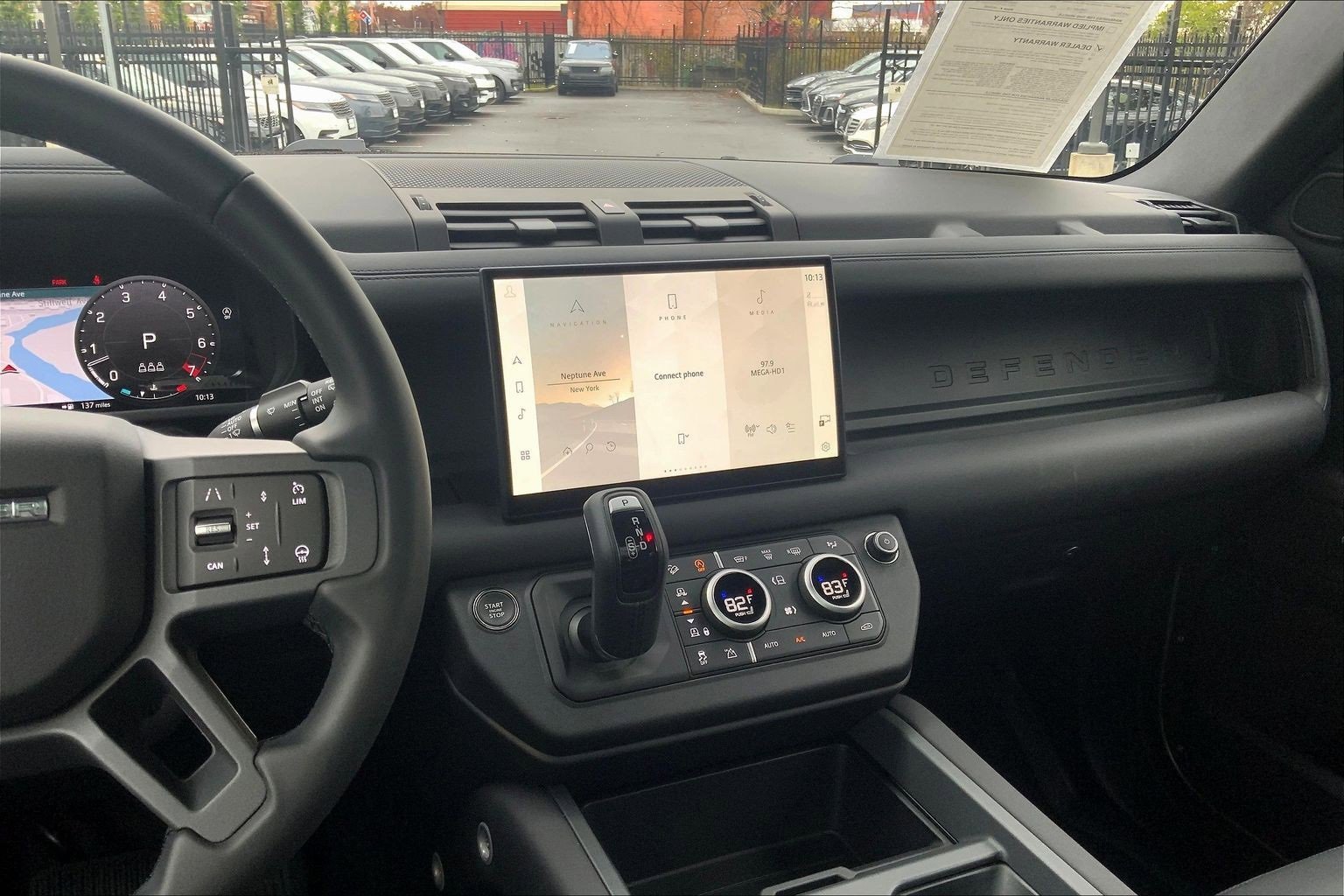 Used 2025 Land Rover Defender 110 X-Dynamic SE image 6