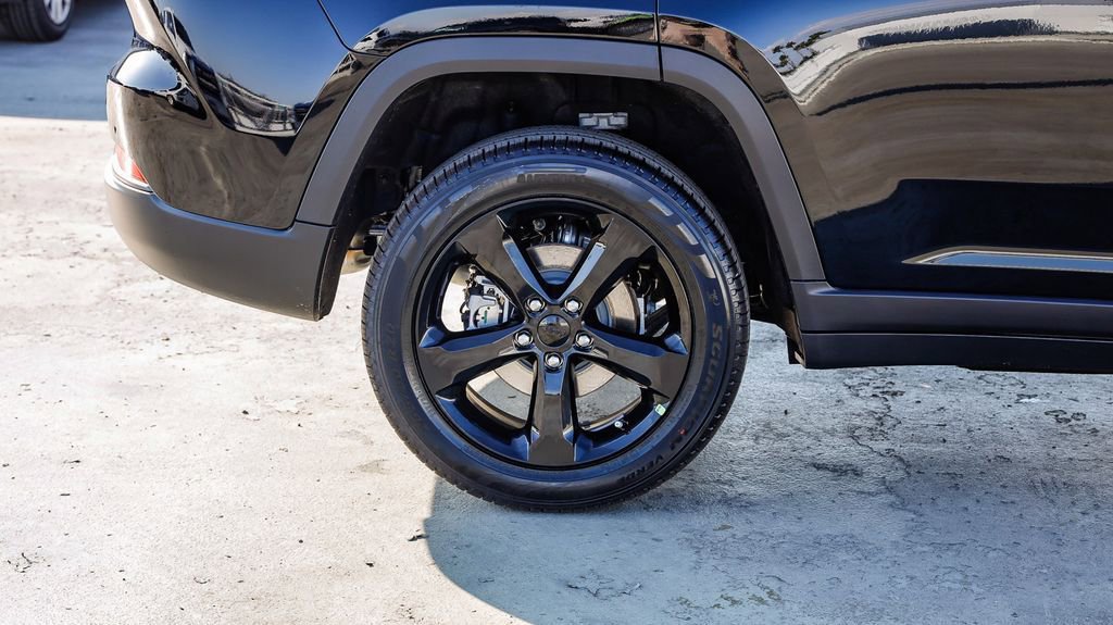 New 2026 Jeep Grand Cherokee Limited image 12