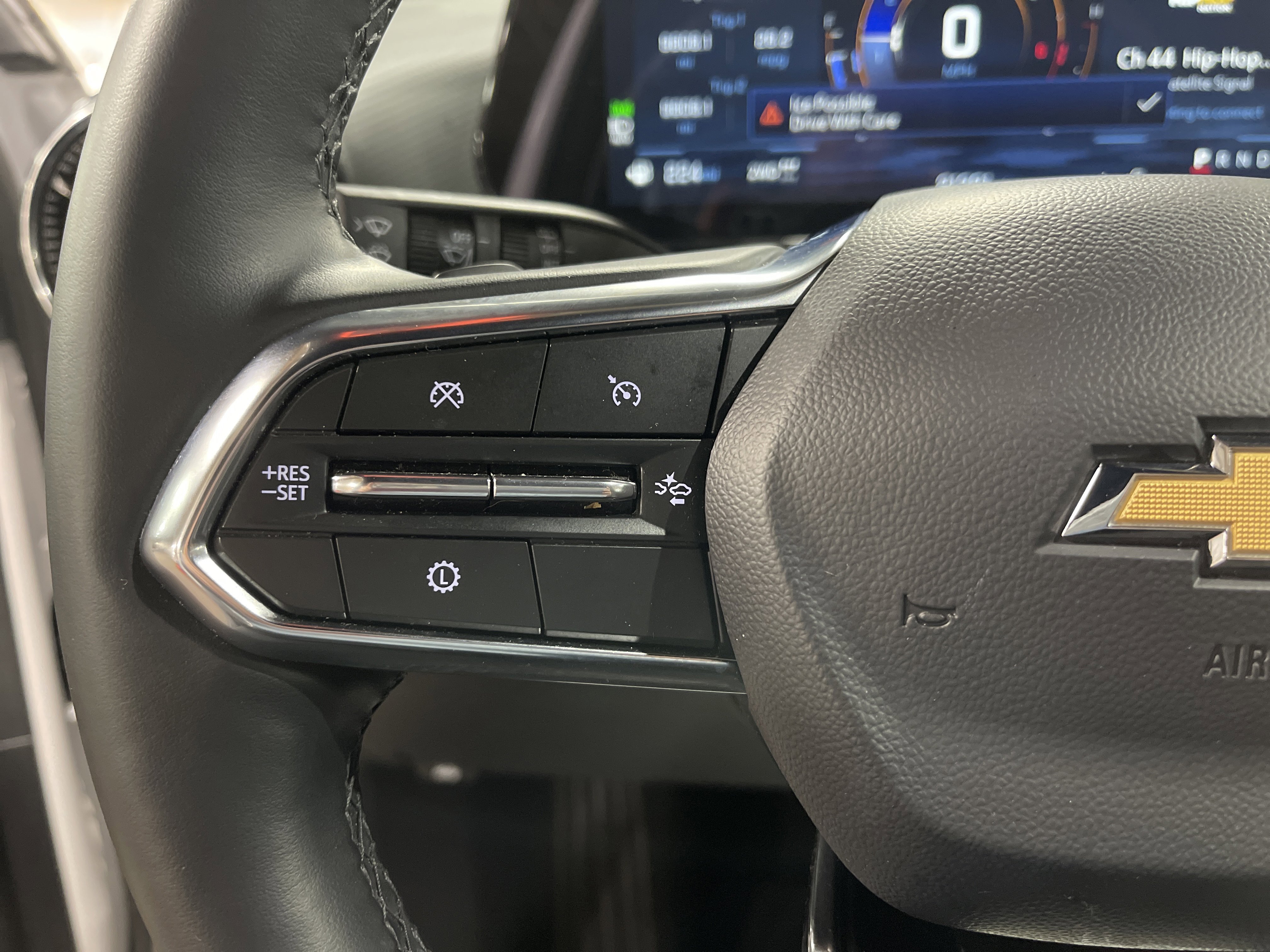 Used 2025 Chevrolet Equinox LT image 18