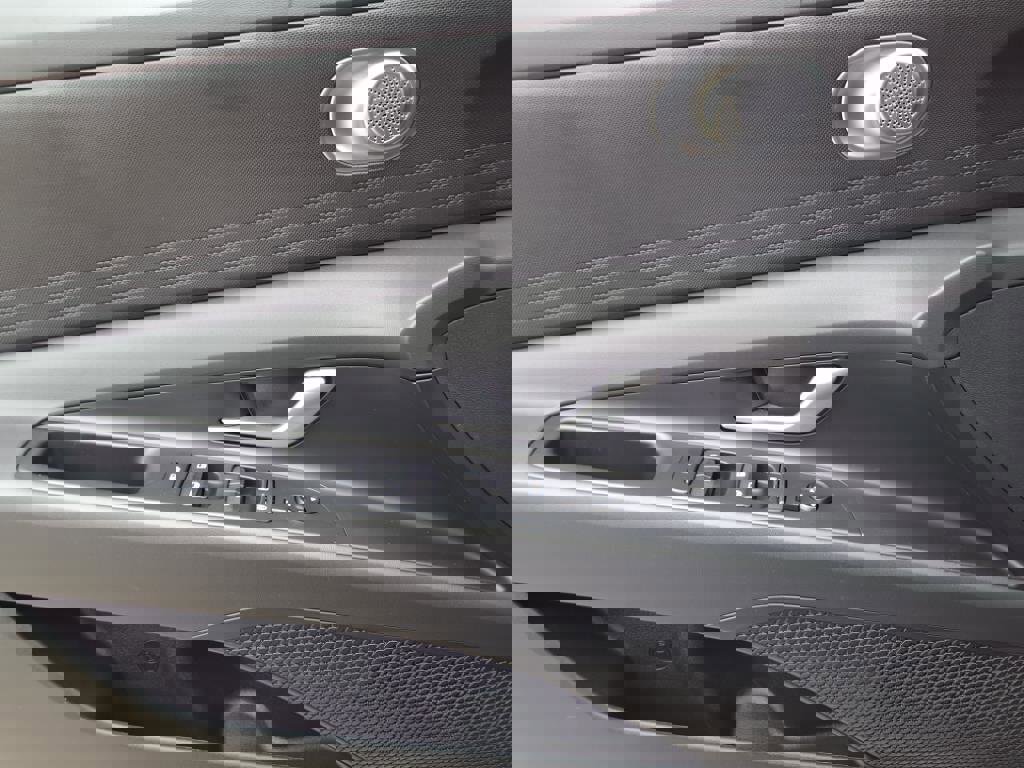 New 2025 Hyundai Elantra Blue image 8