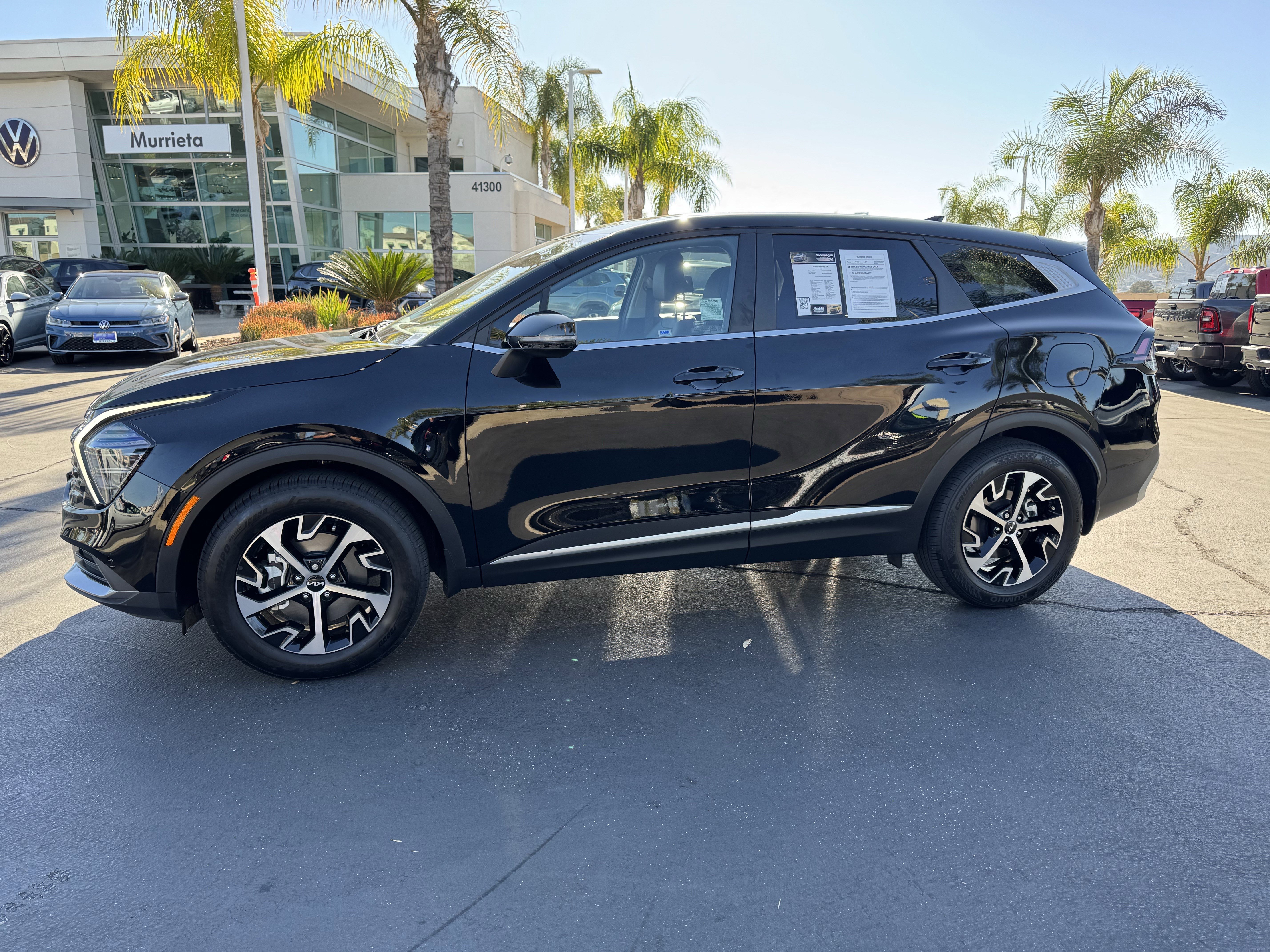 Used 2024 Kia Sportage EX image 7