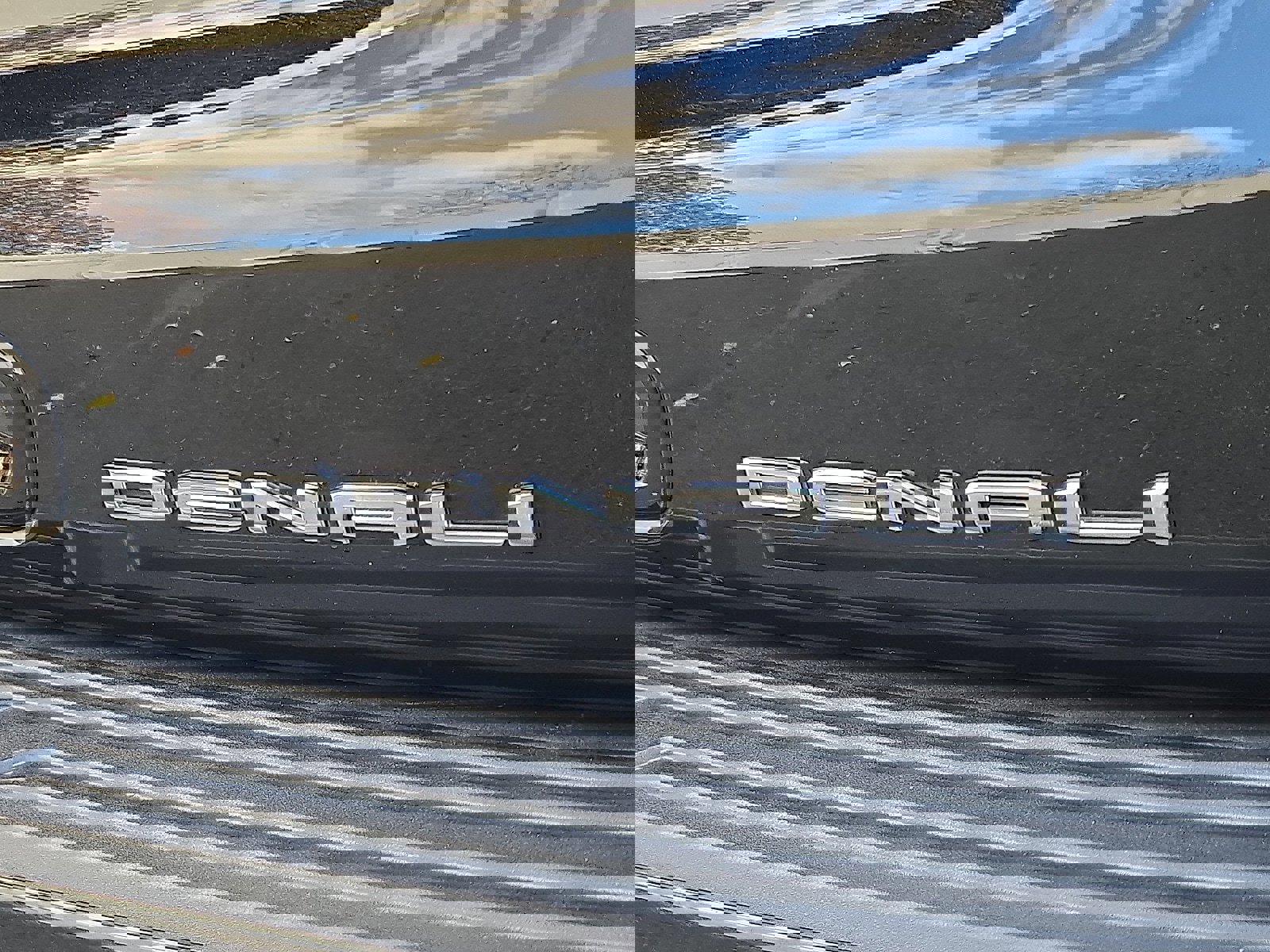 Used 2021 GMC Yukon Denali w/ Denali Ultimate Package image 32