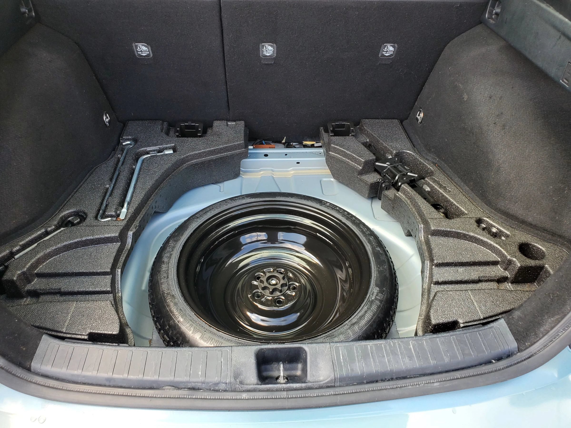 Used 2017 Toyota Prius Three w/ Carpet Mat Package FWD image 63