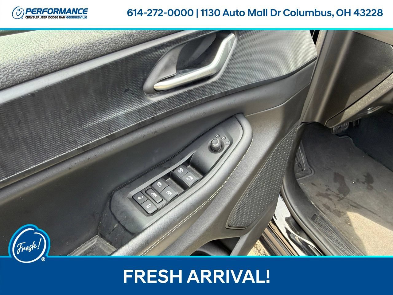 Used 2023 Jeep Grand Cherokee L Laredo AWD/4WD image 17