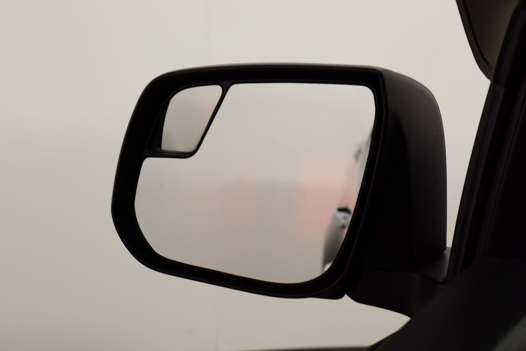 Used 2015 Chevrolet Colorado LT w/ Luxury Package image 36