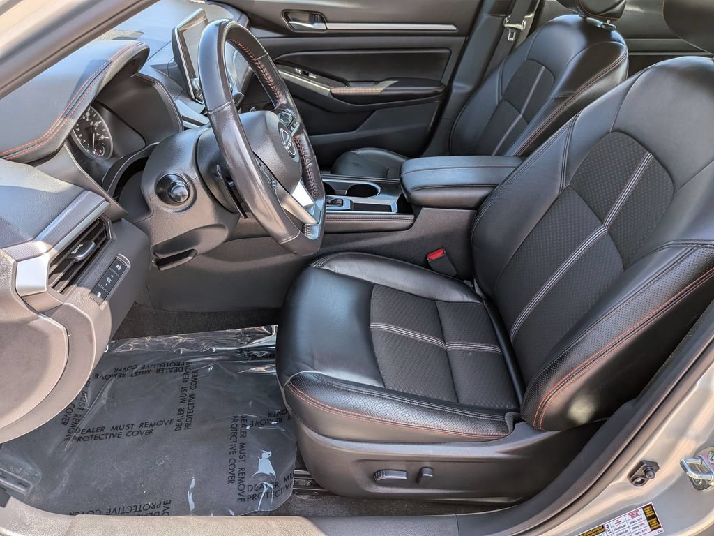 Used 2024 Nissan Altima 2.5 SR FWD image 15