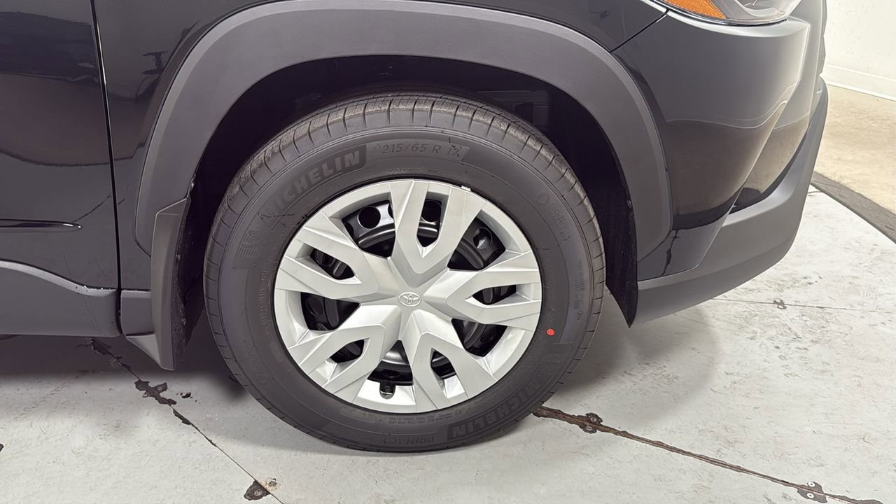 New 2026 Toyota Corolla Cross L image 21