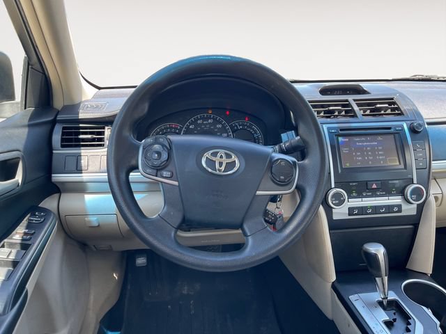 Used 2012 Toyota Camry LE FWD image 12