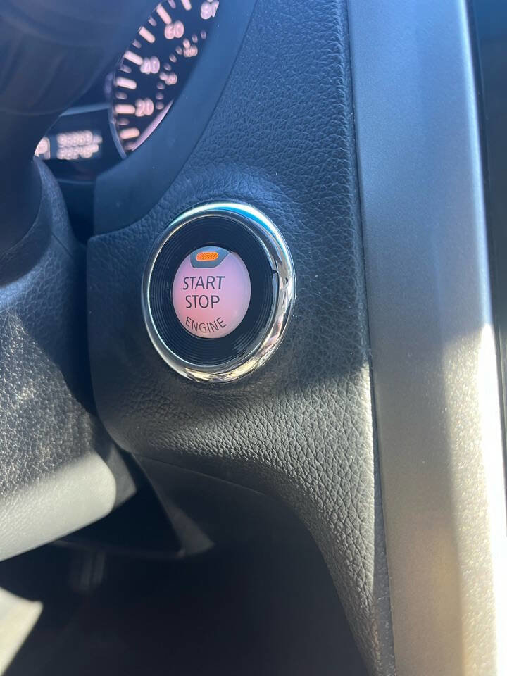 Used 2014 Nissan Altima 2.5 SV w/ Convenience Package image 32