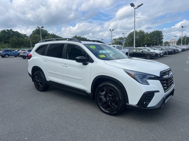 Used 2025 Subaru Ascent Bronze Edition w/ Onyx Package image 4