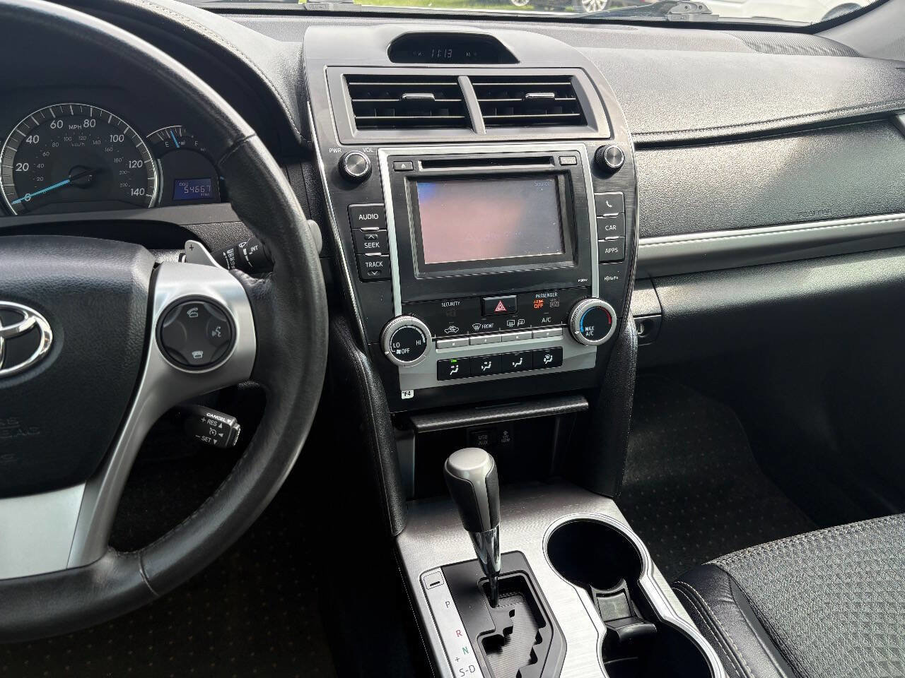 Used 2013 Toyota Camry SE w/ Convenience Pkg FWD image 25