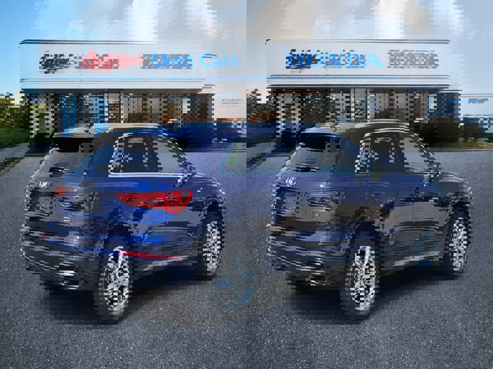 Used 2021 Audi Q3 2.0T Premium Plus w/ Premium Plus Package image 5