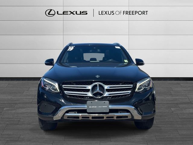 Used 2019 Mercedes-Benz GLC 300 4MATIC image 2