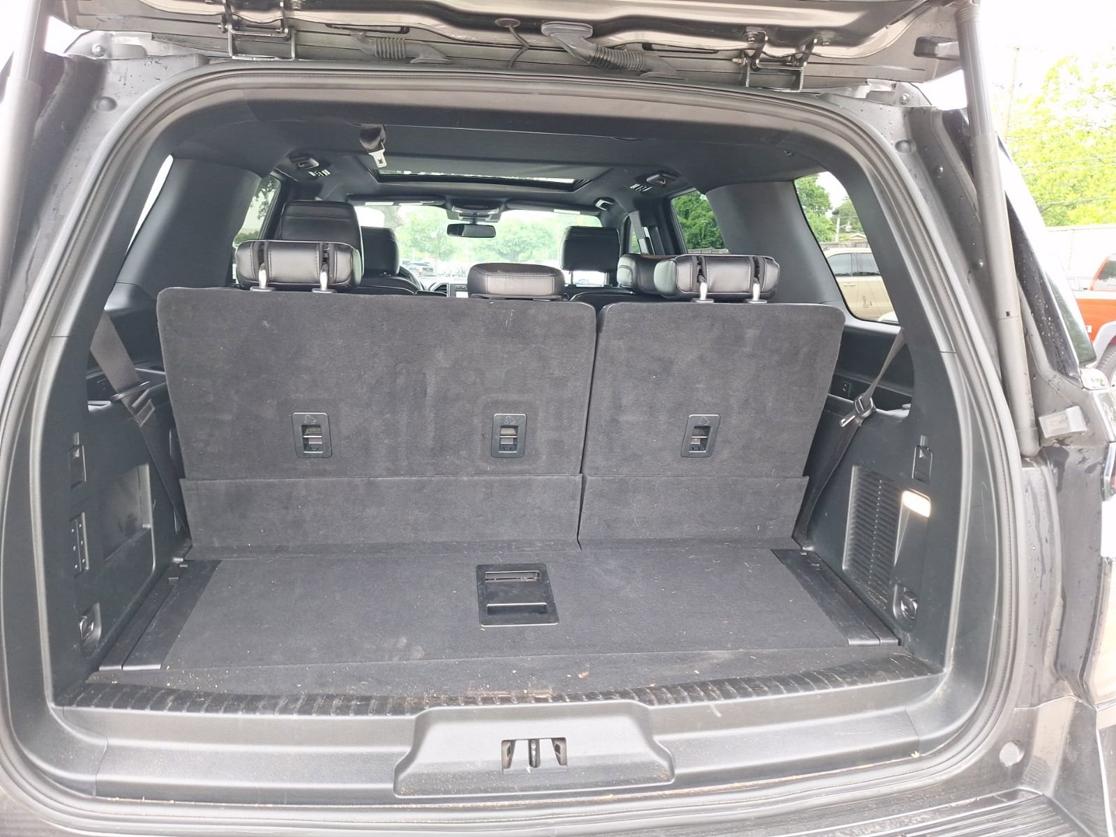 Used 2020 Ford Expedition Limited w/ Texas Edition Package AWD/4WD image 33